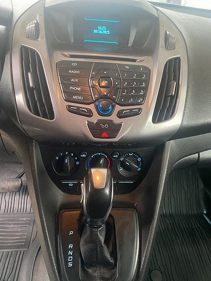 Ford Transit Connect 12 of 14