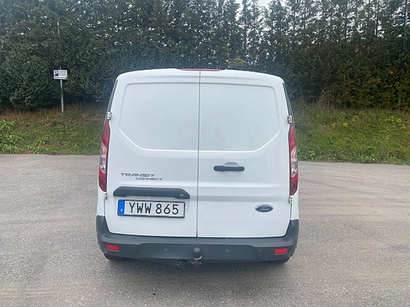 Ford Transit Connect 6 of 14