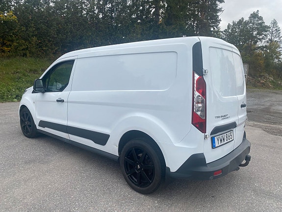 Ford Transit Connect 3 of 14