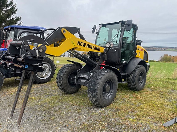 New Holland W70