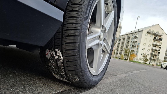 Mercedes-Benz E250 13 of 13