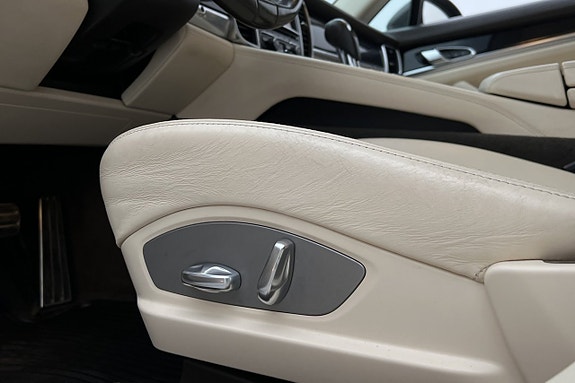 Porsche Panamera 4 30 of 30