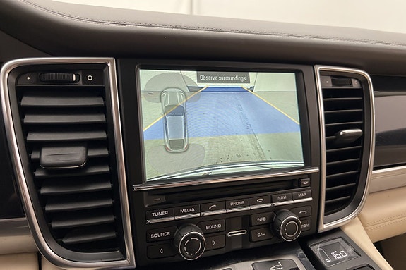 Porsche Panamera 4 20 of 30