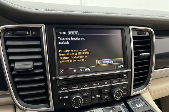 Porsche Panamera 4 25 of 30