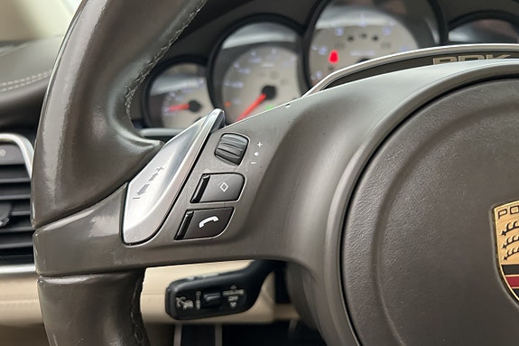 Porsche Panamera 4 11 of 30