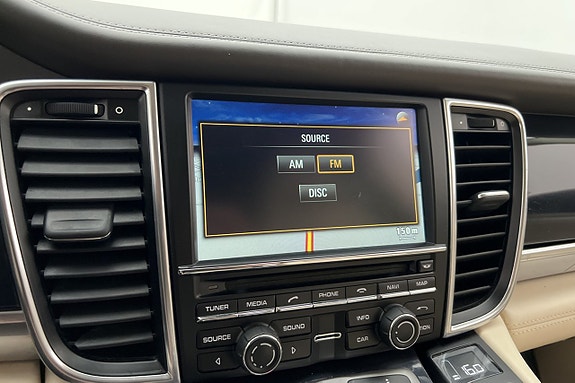 Porsche Panamera 4 22 of 30