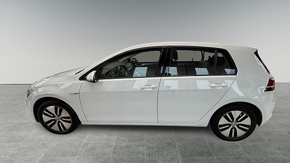 Volkswagen e-Golf VII 8 of 15