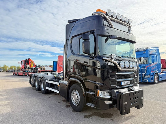 LASTVÄXLARE  SCANIA R540 NEXTGEN TRIDEM PLOGBIL