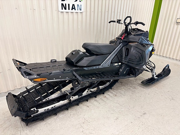 Lynx Boondocker 3900 600R 7 of 7