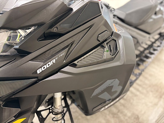 Lynx Boondocker 3900 600R 4 of 7