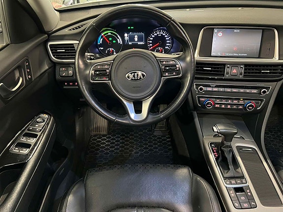 Kia Optima 10 of 27