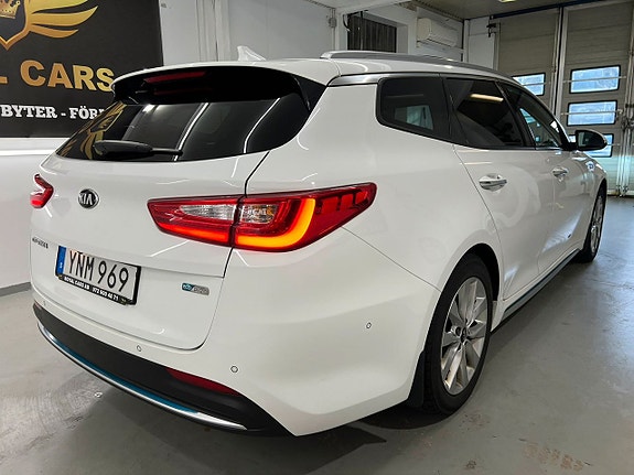 Kia Optima 3 of 27