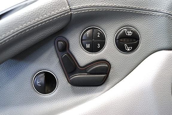 Mercedes-Benz SL55 9 of 11