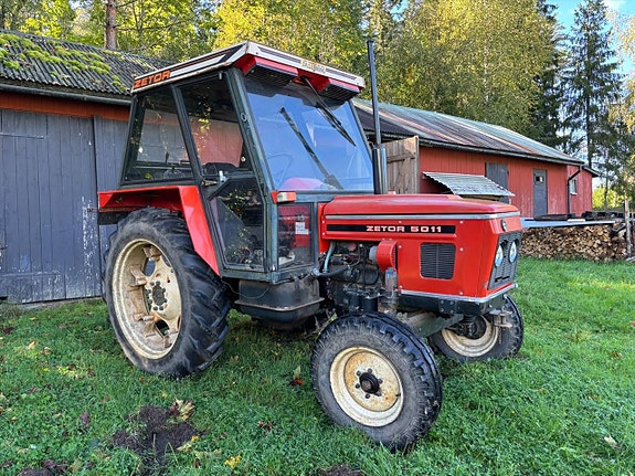 Traktor ZETOR 5011 -1984 | DIESEL 1 ägare! via auktion
