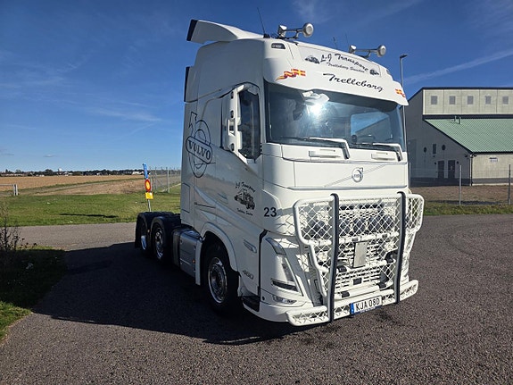Volvo FH Dragbil. 2 of 5