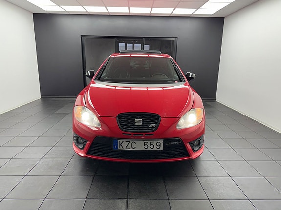 Seat Leon 2 of 5