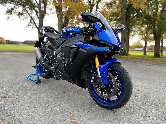 Yamaha YZF-R1
