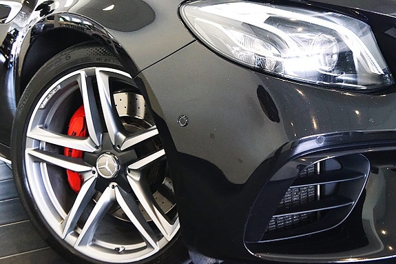 Mercedes-Benz E63 26 of 30