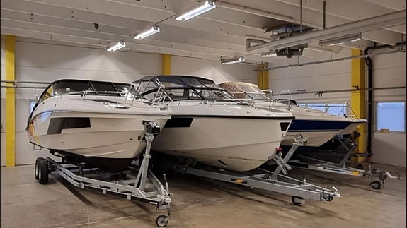 Vinterförvaring av båt i varmlokal