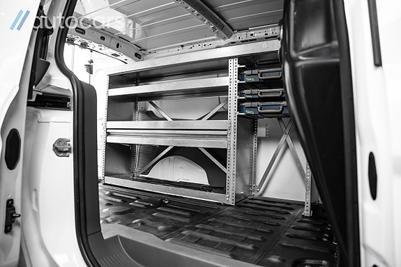 Ford Transit Connect 13 of 30