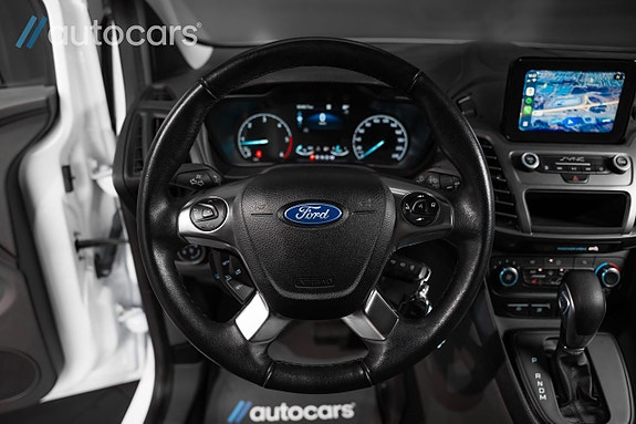 Ford Transit Connect 17 of 30