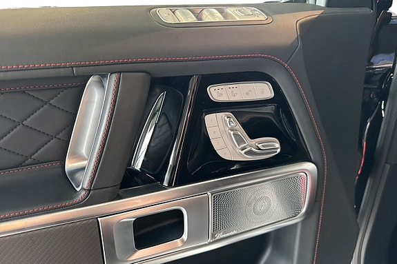 Mercedes-Benz G63 12 of 17