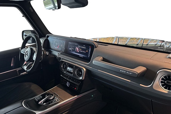 Mercedes-Benz G63 9 of 17