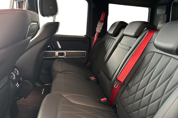 Mercedes-Benz G63 10 of 17