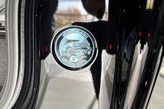 Mercedes-Benz G63 13 of 17
