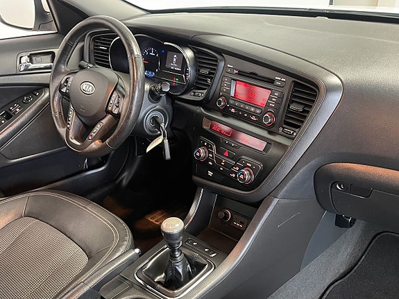 Kia Optima 10 of 16