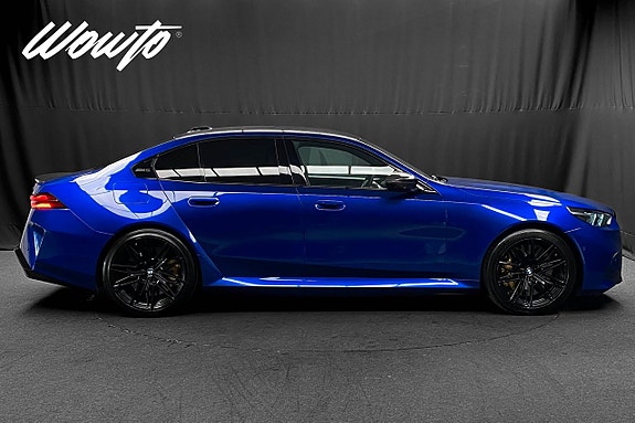 BMW M5 3 of 26