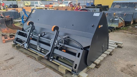 Quicke XH M+ 260 Högtippande Skopa