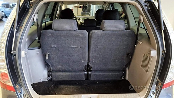 Mitsubishi Grandis 5 of 10