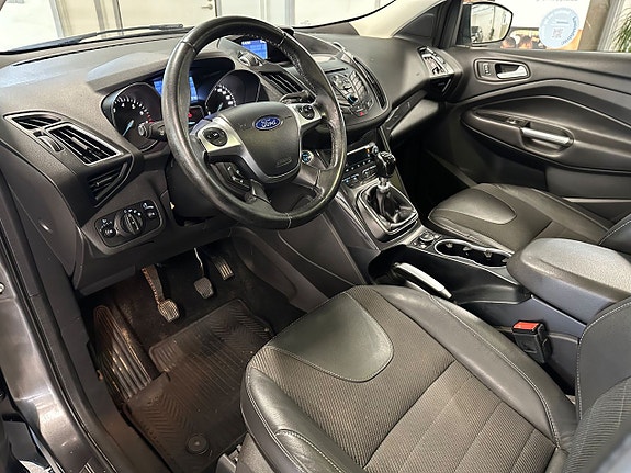 Ford Kuga 9 of 15