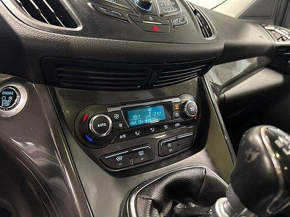 Ford Kuga 12 of 15