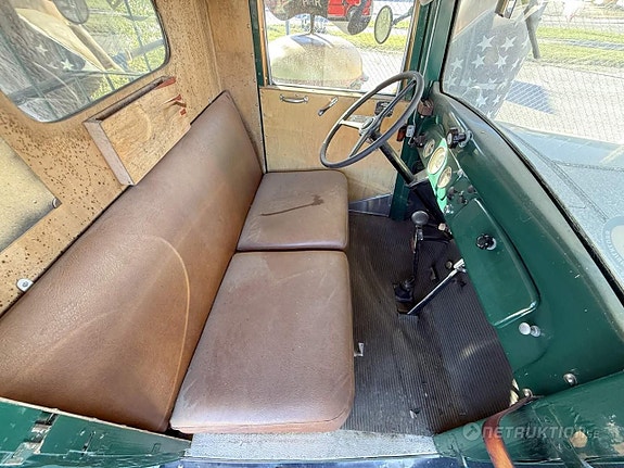 Chevrolet 131S 10 of 15