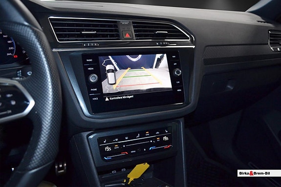 Volkswagen Tiguan 10 of 12