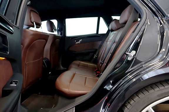 Mercedes-Benz E350 17 of 18