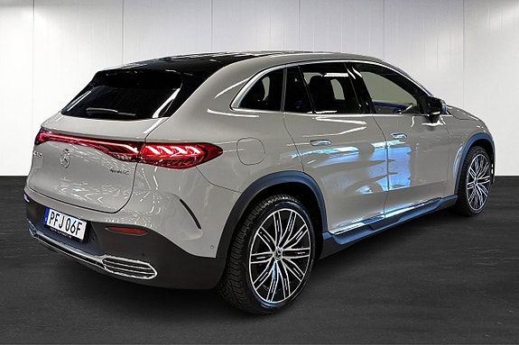 Mercedes-Benz EQE SUV 4 of 5
