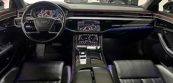 Audi A8 8 of 27