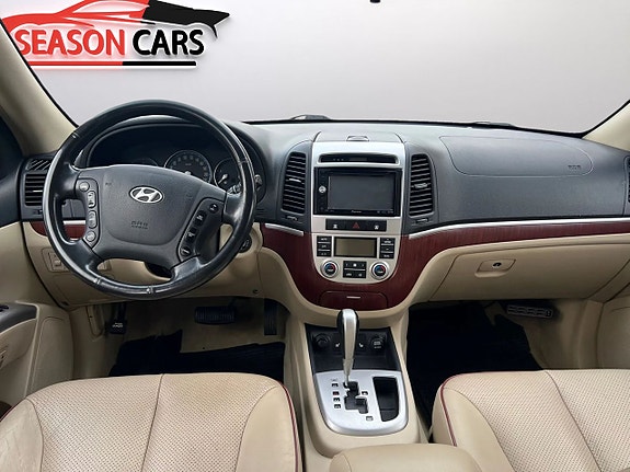 Hyundai Santa Fe 4 of 5