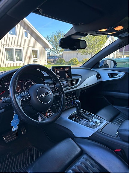 Audi A7 4 of 5