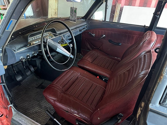 Volvo Amazon 2 of 5