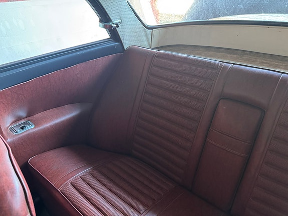Volvo Amazon 4 of 5