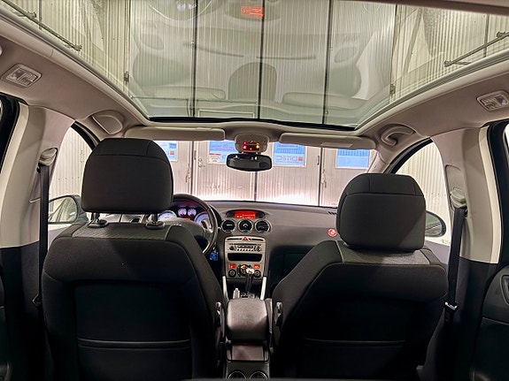 Peugeot 308 10 of 18