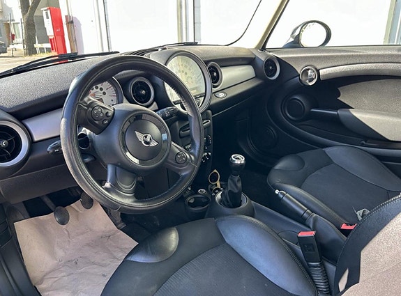 MINI Clubman Cooper 4 of 4