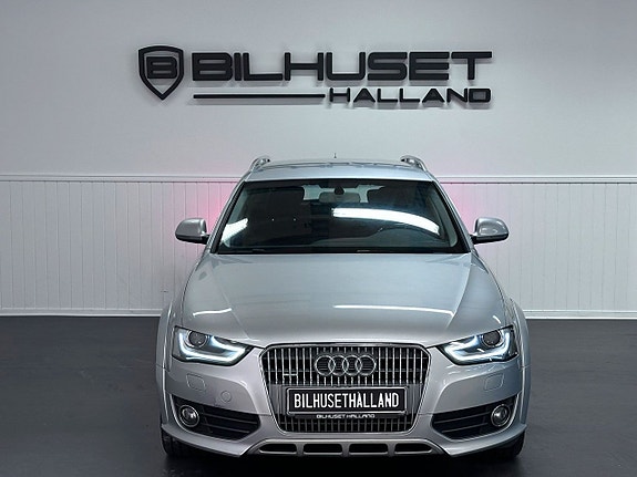 Audi A4 allroad 2 of 5