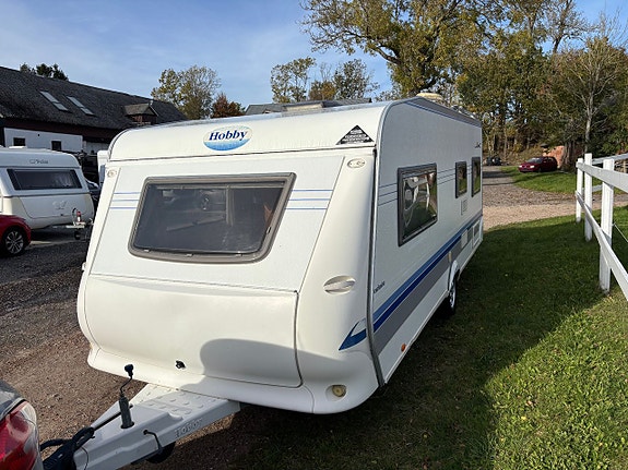 Hobby 560 UFF Exclusive Queensbed Förtält Aircondition 8 of 11