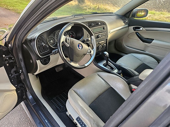 Saab 9-3 9 of 17