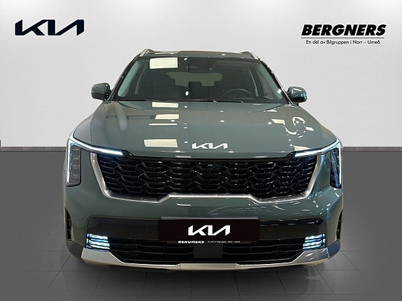 Kia Sorento 2 of 5